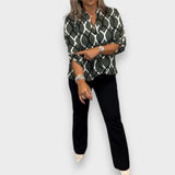 Julija |Ležerna bluza z dolgimi rokavi in elegantnim vzorcem